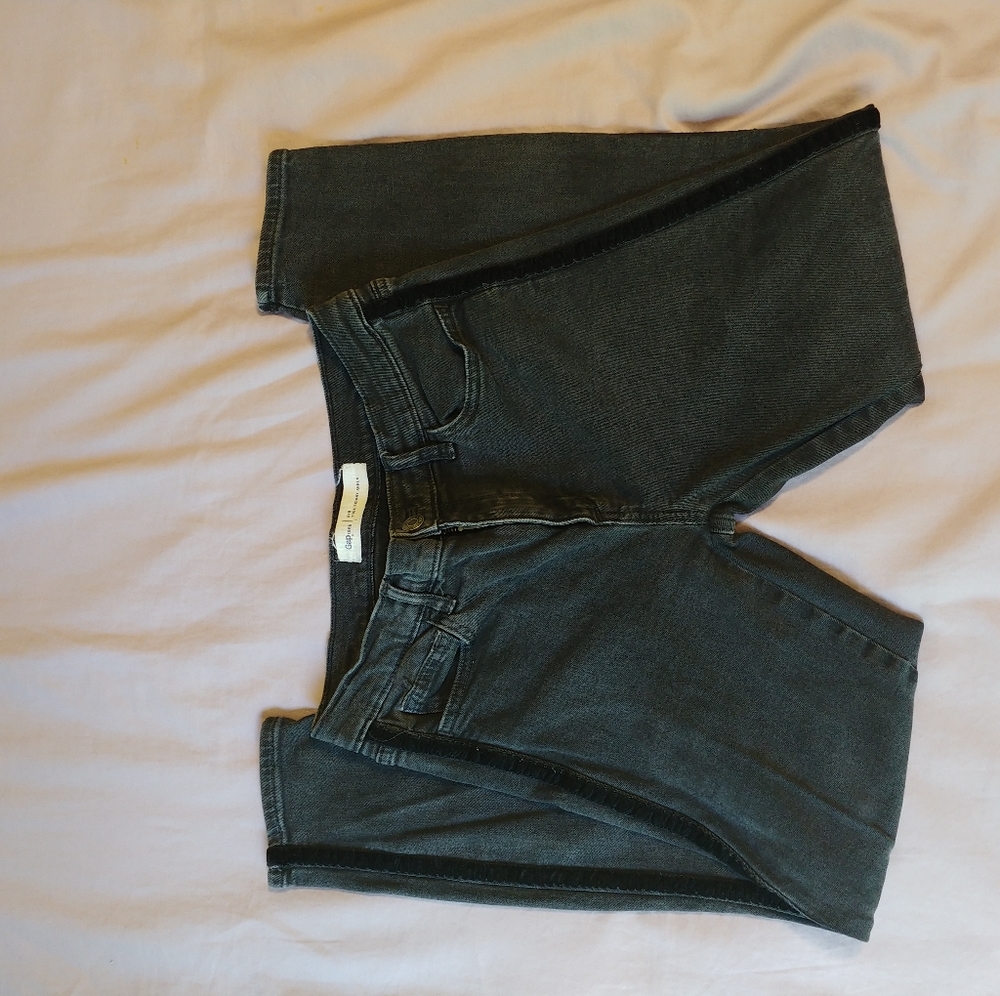 Black GAP jeans